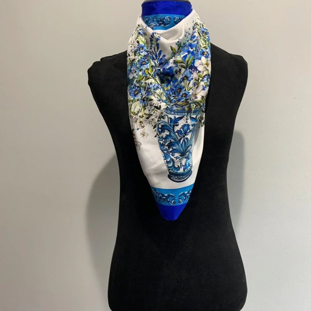 DOLCE & GABBANA Square Silk Scarf Blue white Vase floral flower 50x50 twilly D&G